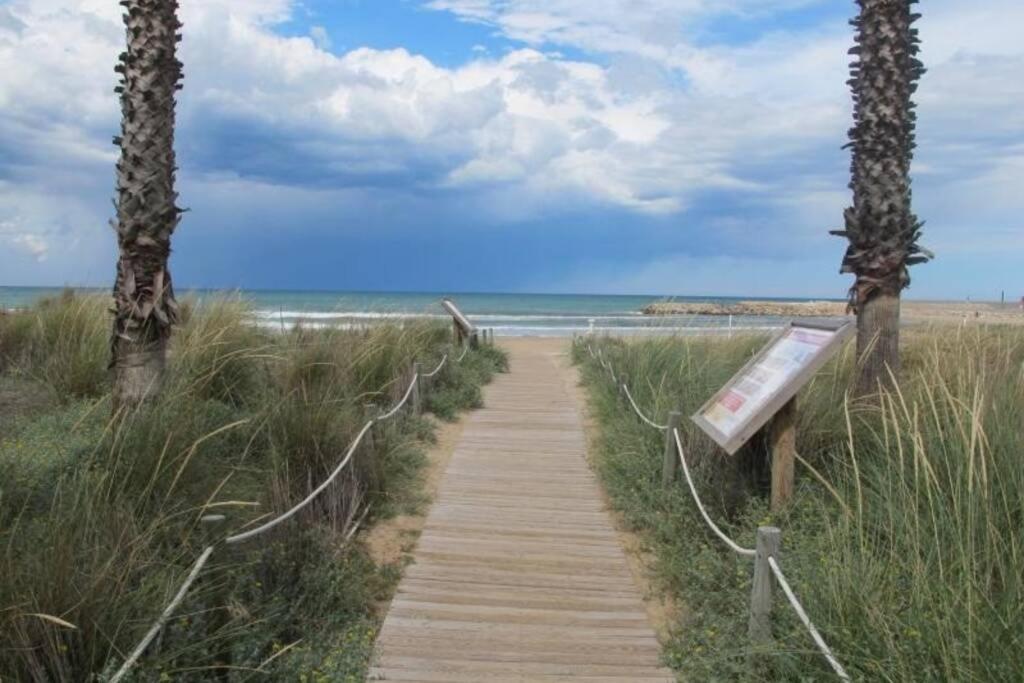 Brisa De Mar En Oliva Nova, Junto A Met Y Golf Apartment Bagian luar foto